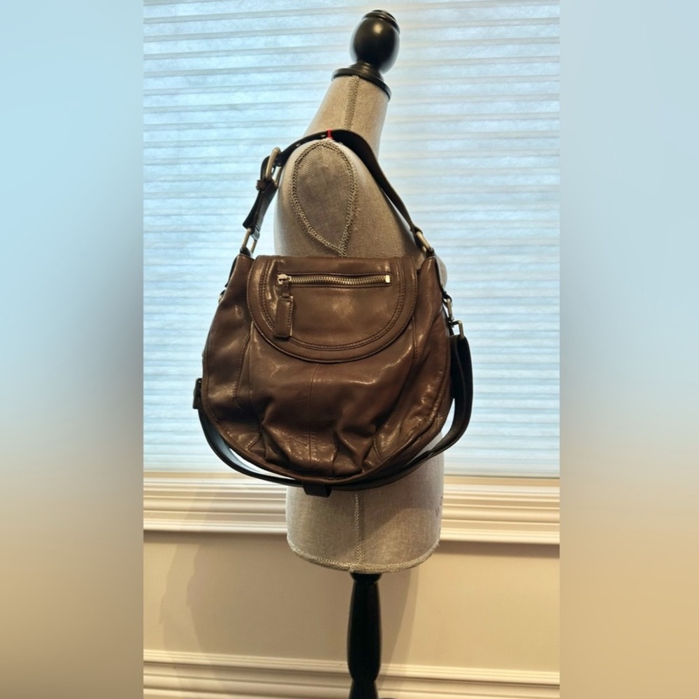 Kenneth Cole New York mushroom grey leather bag with shoulder & crossbody straps - Picture 3 of 16